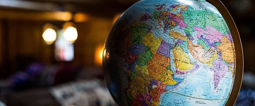 Globus in einem Raum